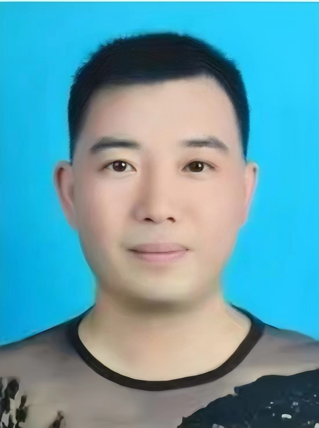 彭军